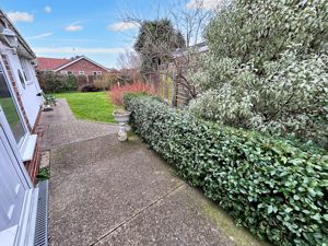 Side- click for photo gallery